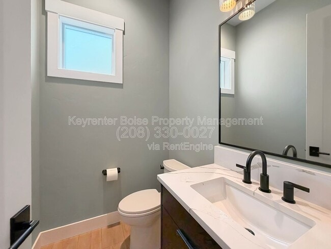 Photo - 819 N Danville Ave