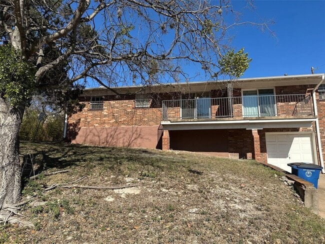 Building Photo - 3503 Dolphin Dr