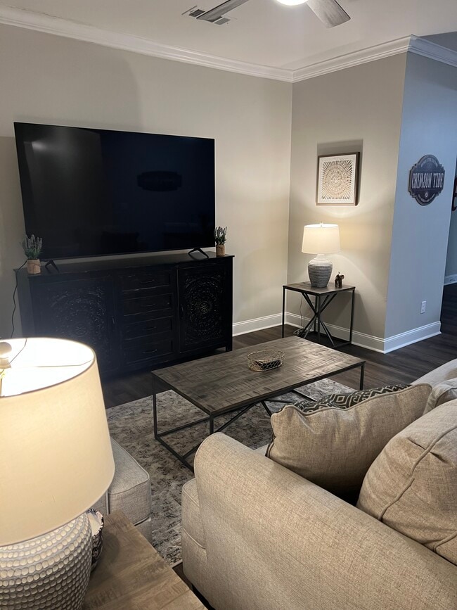 Photo - 3218 Veterans Memorial Pky Unit Traditions condo #1301