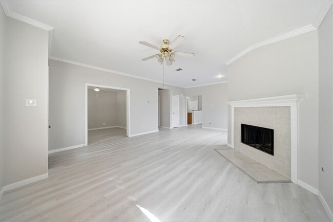 Photo - 15330 Geral Ln