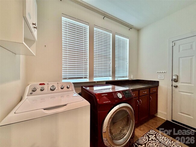 Photo - 10141 Loch Lomond Dr