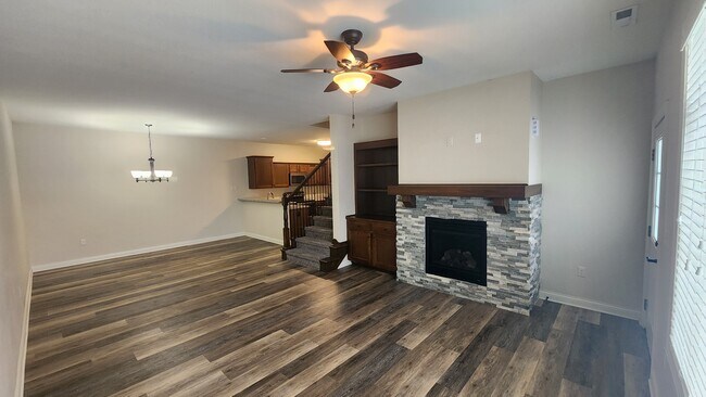 Photo - 1323 SE Birch Ln