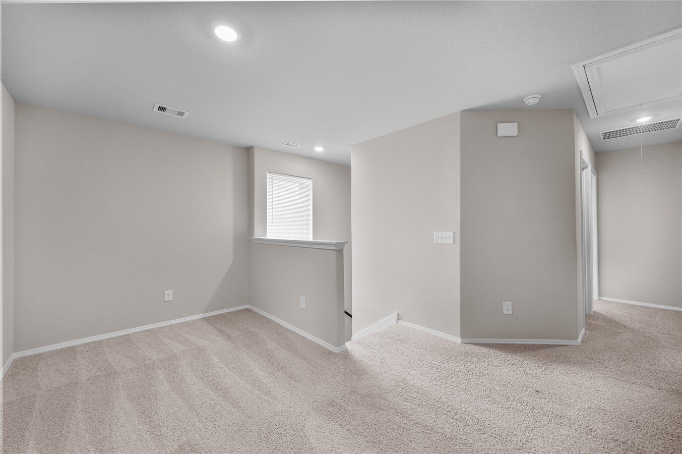 Photo - 707 Long Cedar Dr