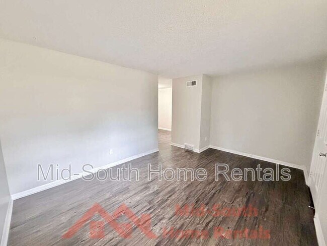 Photo - 3231 Harvester Ln