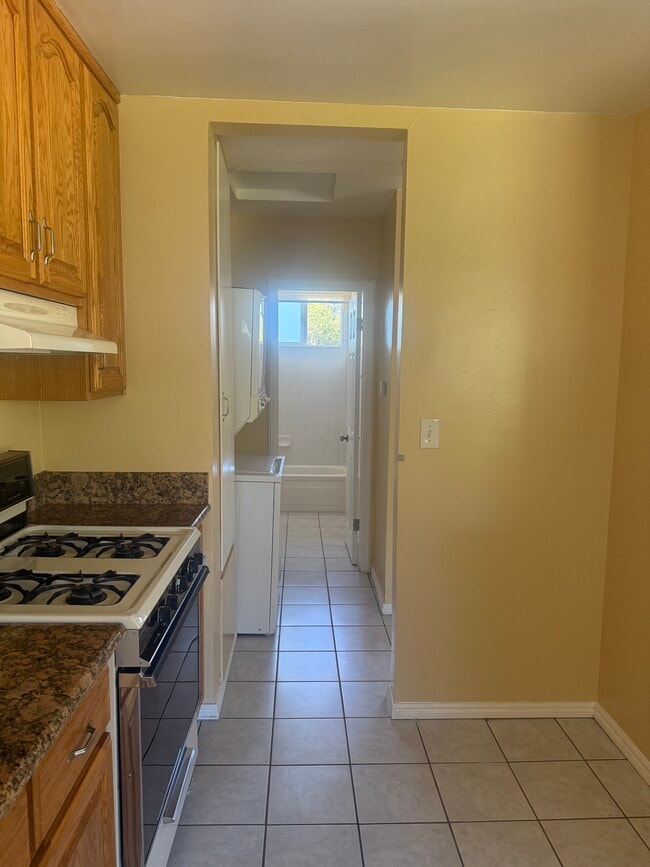 Photo - 2608 Manhattan Ave Unit A