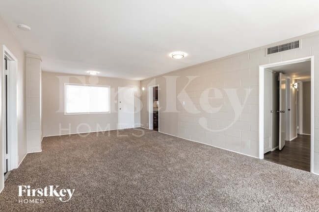 Photo - 2800 E Webb Ave