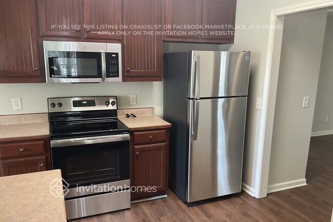 Photo - 2144 Centenary Main St