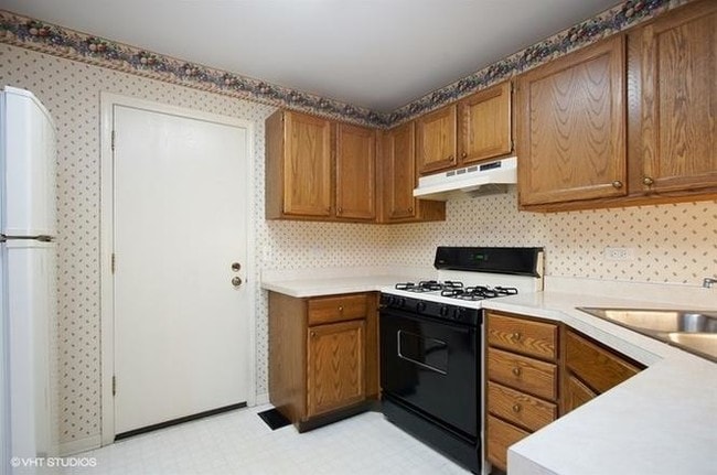 Photo - 2565 College Hill Cir