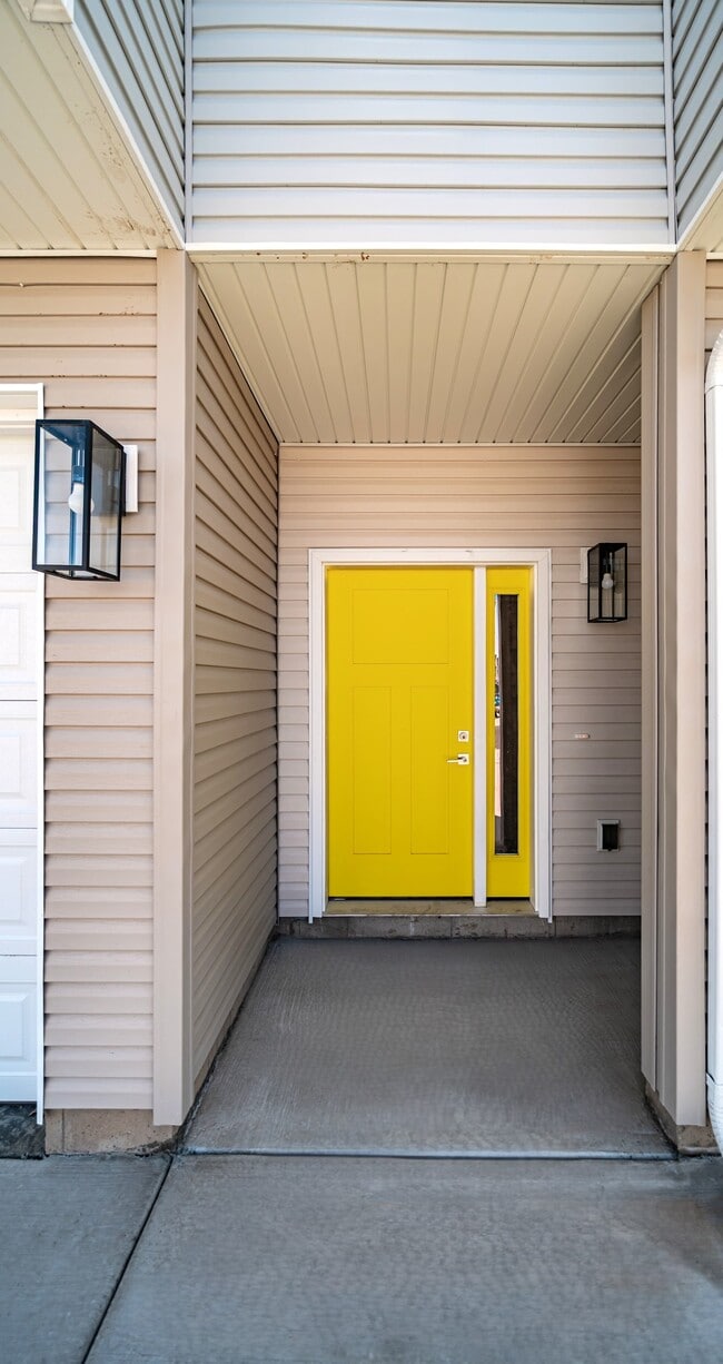 Photo - Equinox on Lincoln