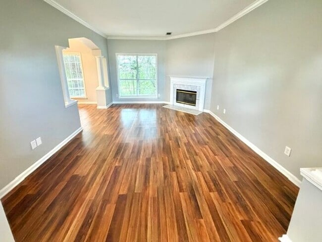Photo - Spacious 4 bedroom with den available now in Cordova.
