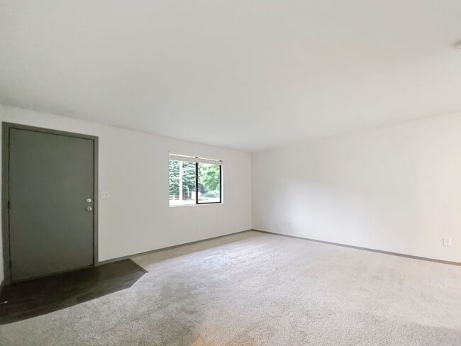 Photo - Pet-Friendly 2BR Duplex with Fenced Yard & New Carpets