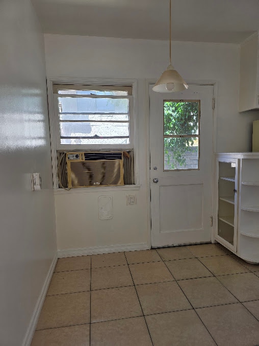 Photo - 10917 Moorpark St Unit Charming