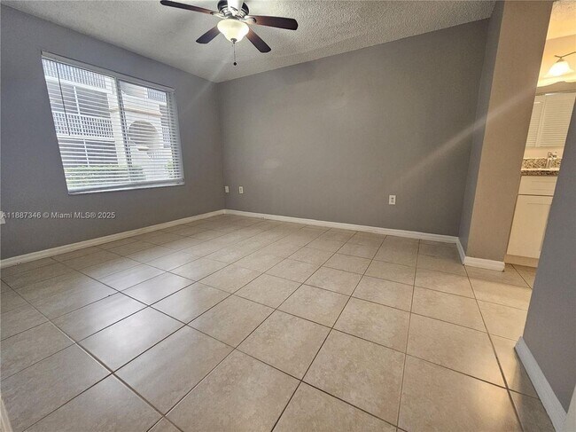 2101 Glenmoor Dr Unit 2101