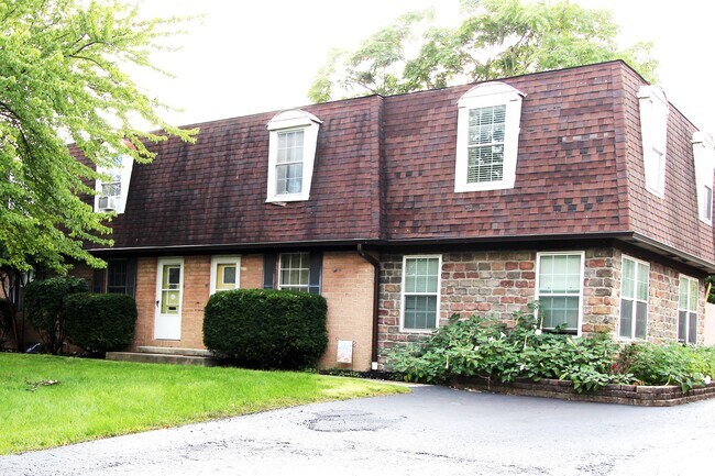 Photo - 4889 Dierker Rd Apartments Unit 4889