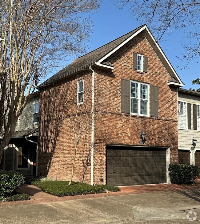 Building Photo - 2710 N Sabine St Unit 111 Rental