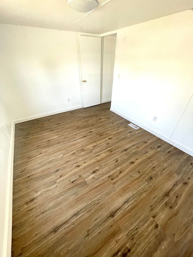 765 Eve Dr