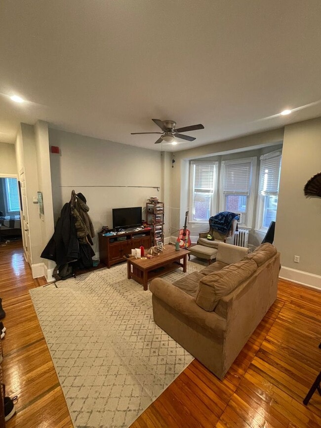 Photo - 933 S St Bernard St Unit 2