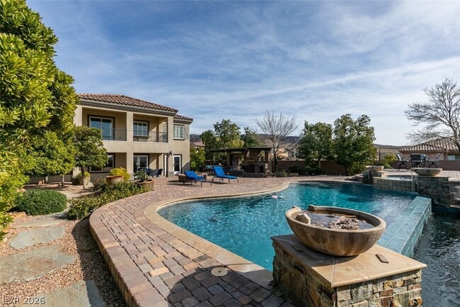 Building Photo - 2909 Valvent Ct