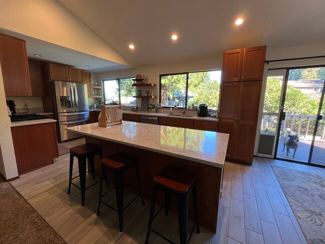 Photo - 6673 NE Wellsly Pl