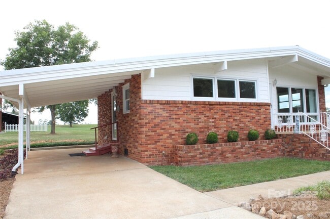 Photo - 4241 Burton Ln