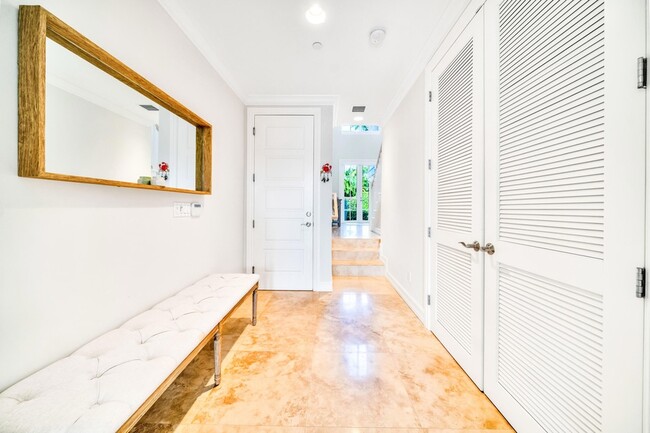 Photo - 138 Marine Way