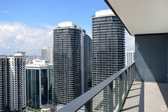 Building Photo - 1000 Brickell Plaza Unit 2910 Rental