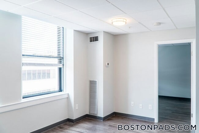Photo - 507 Main St Unit 707