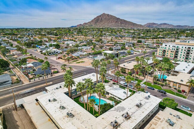 Photo - 6805 E 2nd St Unidad ID1385687P