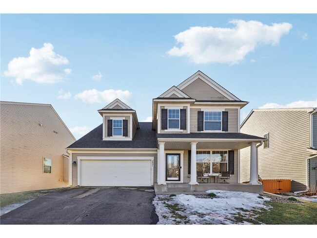 Building Photo - 8451 Jonquil Ln N