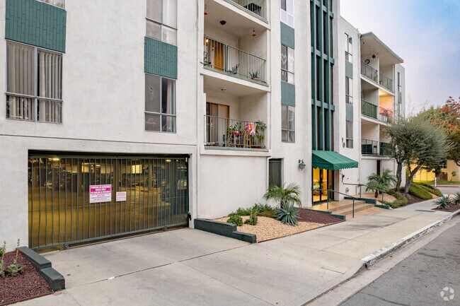 Photo - 500 Jackson Pl