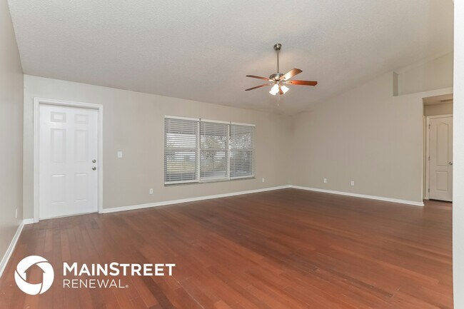 Photo - 1805 Hudson Ct