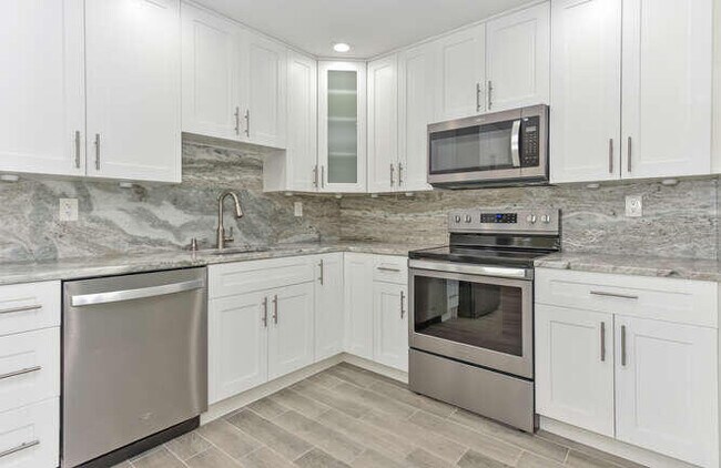 Photo - 864 Normandy R Unit 864