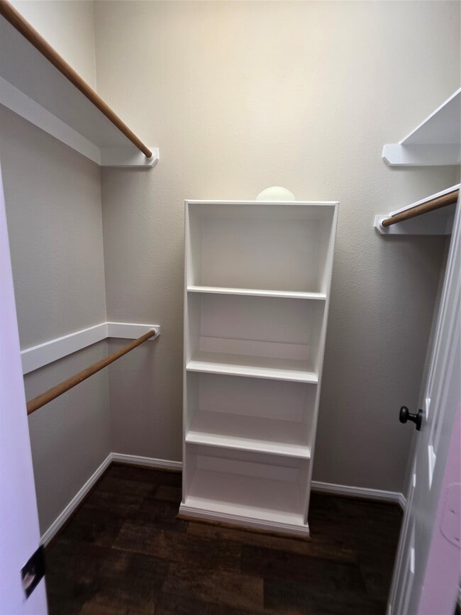 Photo - 536 Mannington Ln