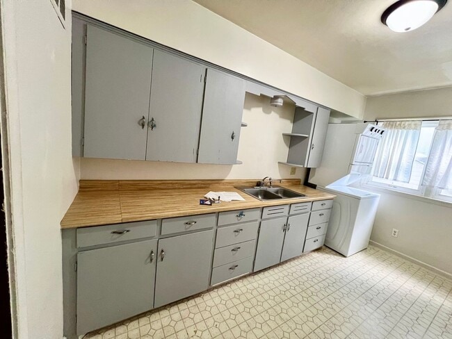 Photo - 3 Bedrooms Walking Distance to KSU!