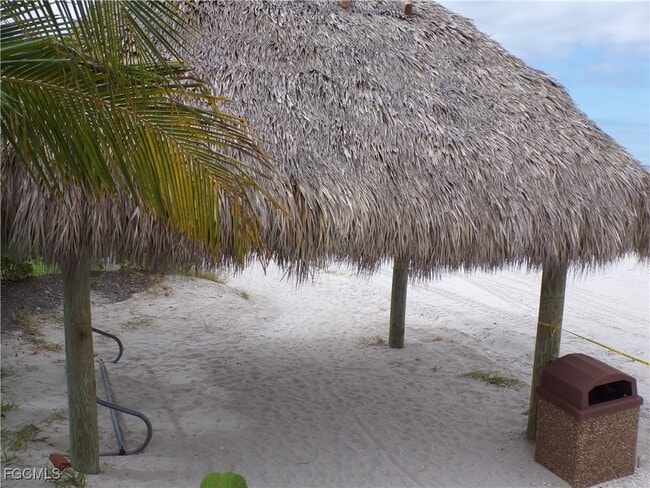 Photo - 7500 Estero Blvd Unidad 201