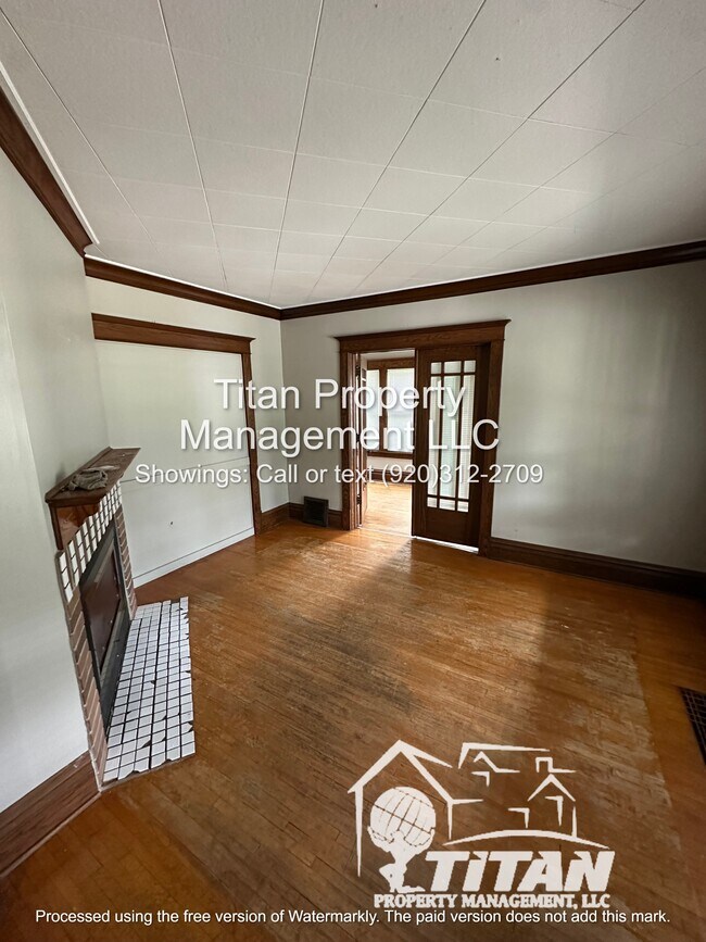 Photo - 855 Vine Ave