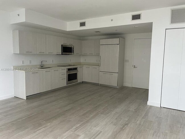 Photo - 55 SW 9th St Unit 3102