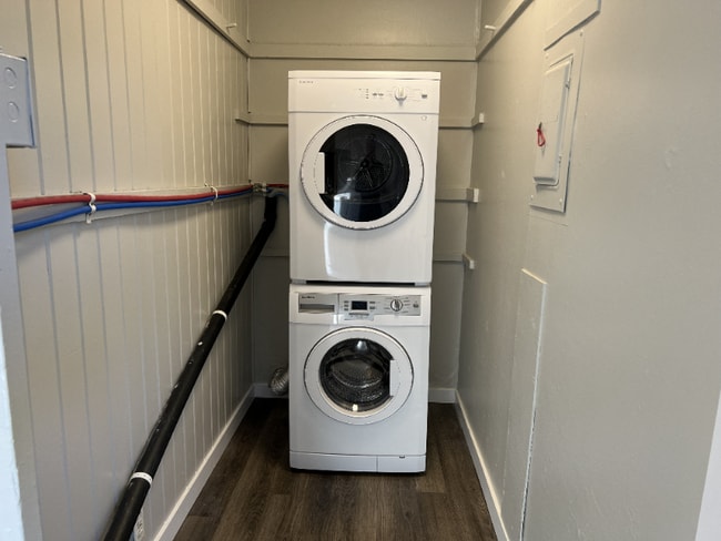 Photo - 2717 Callahan Dr