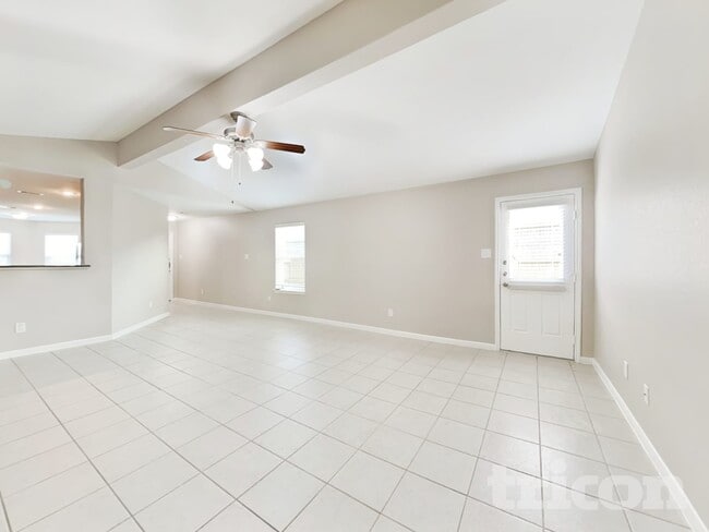 Photo - 624 Totem Trail Dr