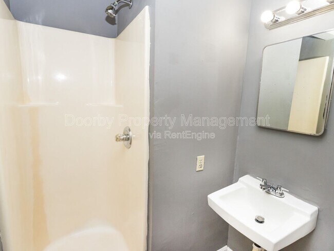 Photo - 1202 Duncan Ave Unit 1