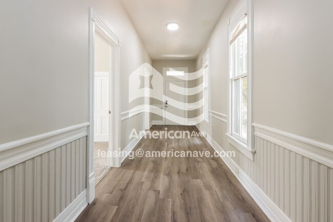 Photo - 1037 32nd St