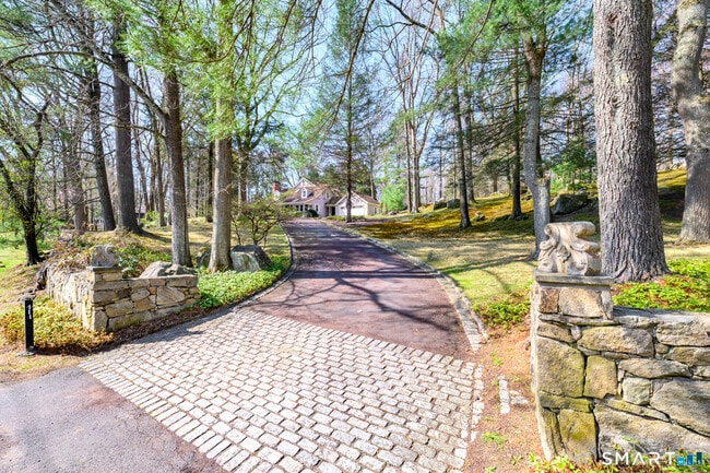 414 Riversville Rd