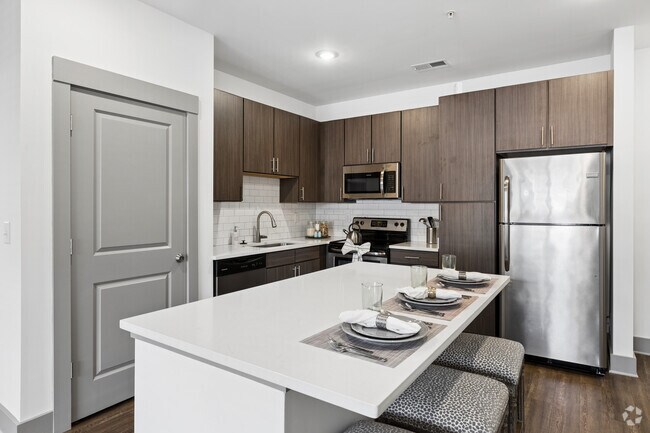 2A-R 2BR, 2BA - 1,044SF - Kitchen