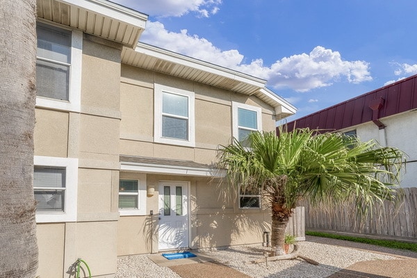 Photo - 15125 Leeward Dr