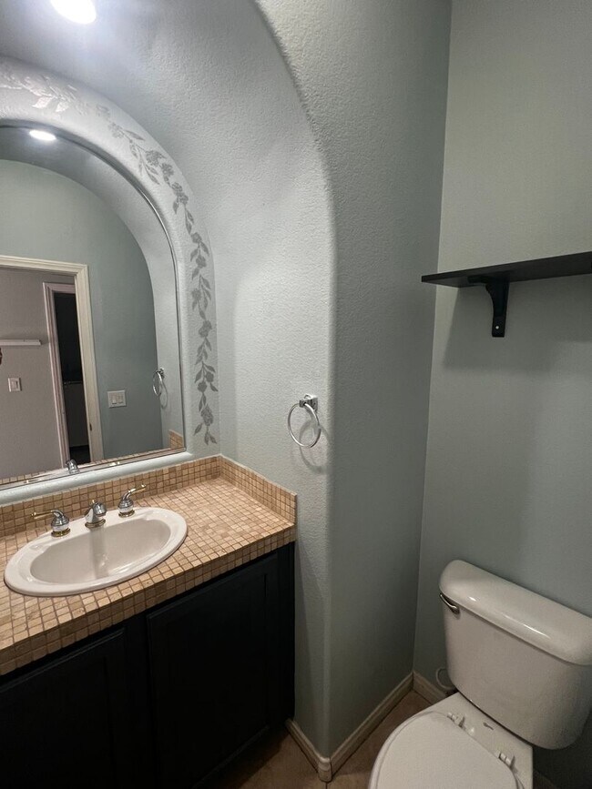 Photo - Spacious 4-Bedroom Mountains Edge Home with Downstairs Suite, Balcony & Covered Patio