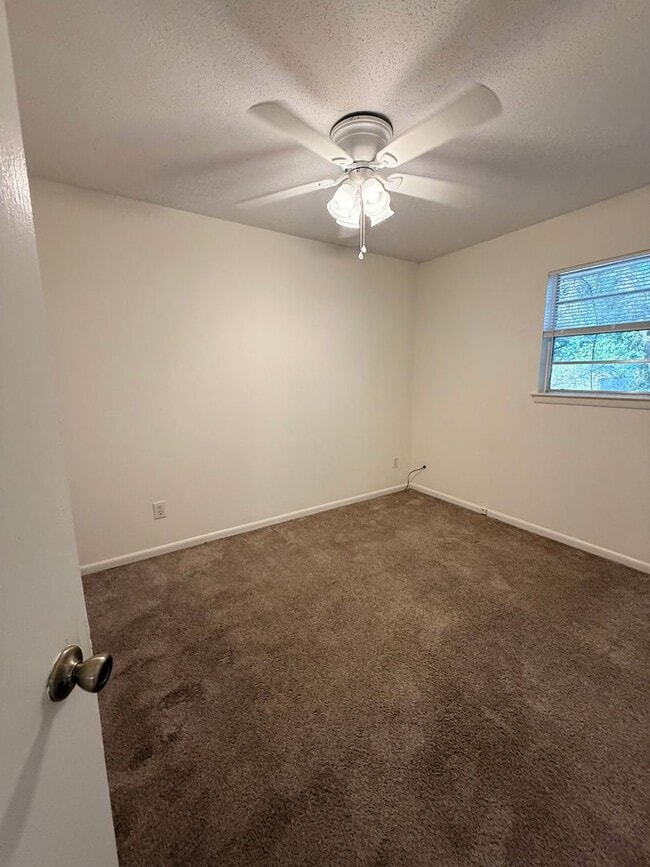 Photo - 108 Montgomery St