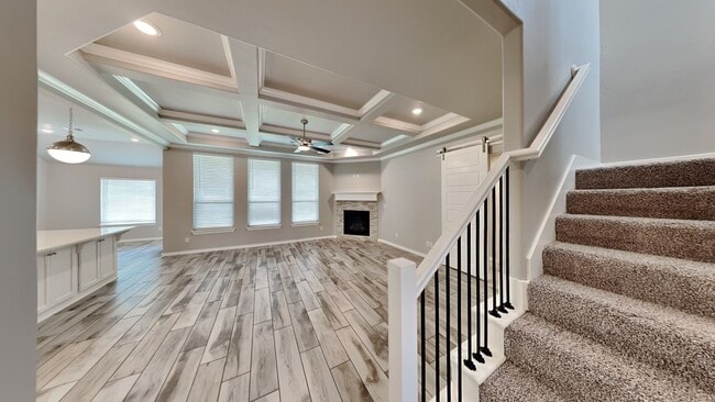 Photo - Luxury 5 Bedroom, 3 Bathroom, 3 Car Garage...