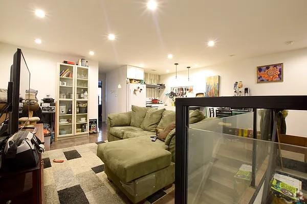 Building Photo - 3 bedroom in BROOKLYN NY 11221 Unit 1 Rental