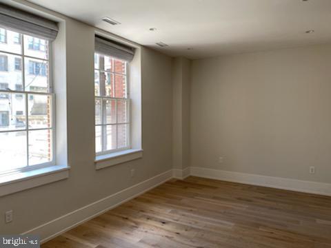 Building Photo - 1805 Walnut St Unit 4D