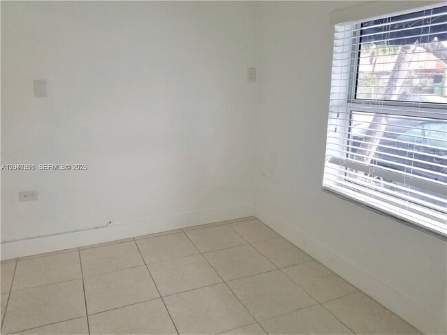 Photo - 1829 NW 4th St Unit 2